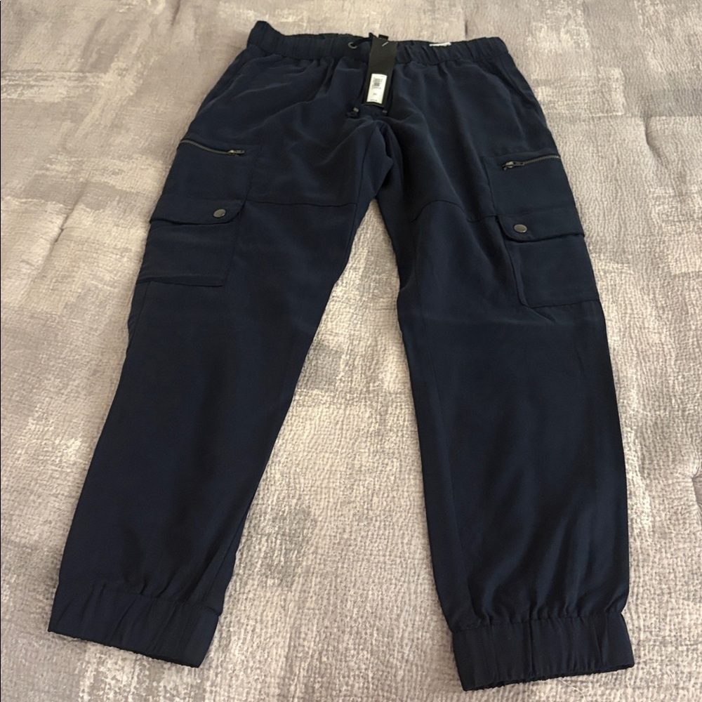 NWT Banana Republic TENCEL™ CARGO JOGGER in Navy - Picture 3 of 7